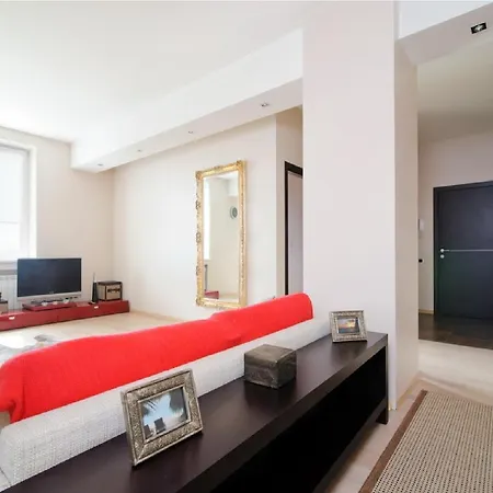 Apartment On Kalinina *